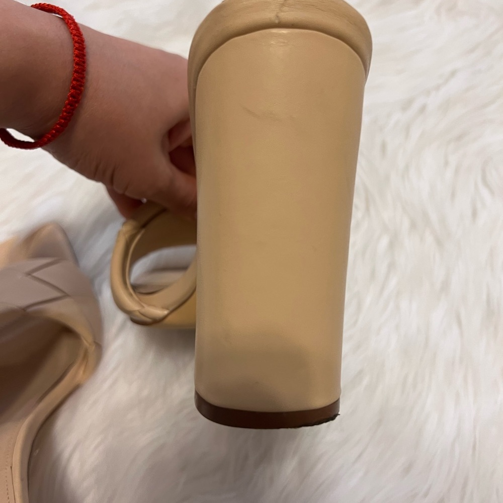 Heels - Picture 10 of 10